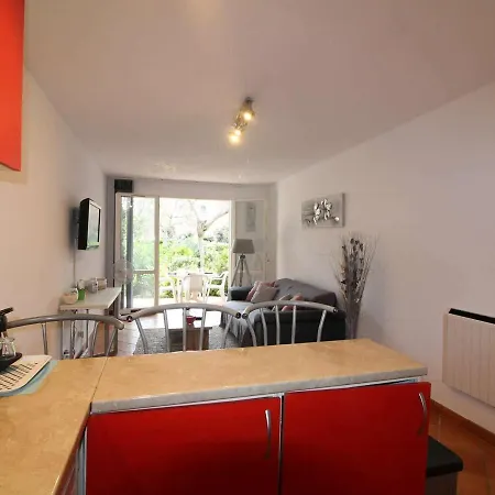 Borgo, 2 Pieces, 4 Personnes - Fr-1-650-10